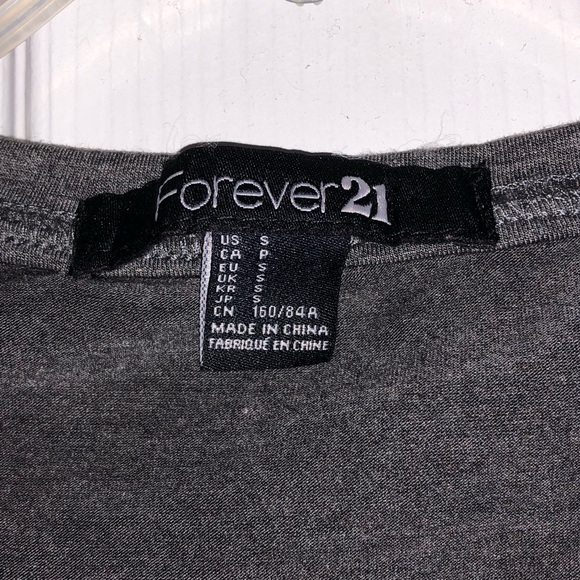 FOREVER 21 Blouse size small - Picture 3 of 3